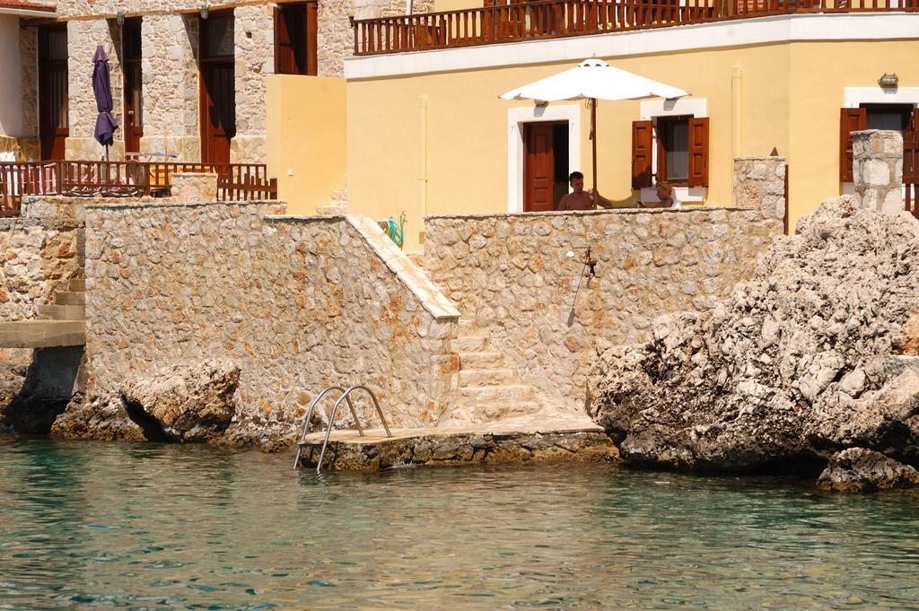 Villa Amalia Chalki Town Exterior foto