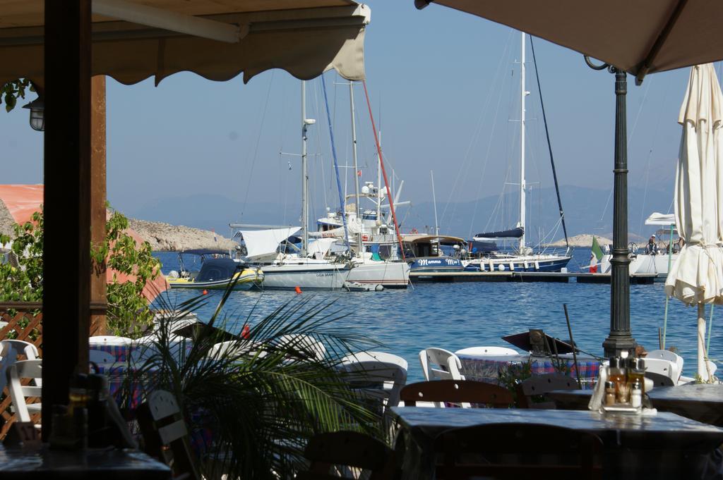 Villa Amalia Chalki Town Exterior foto